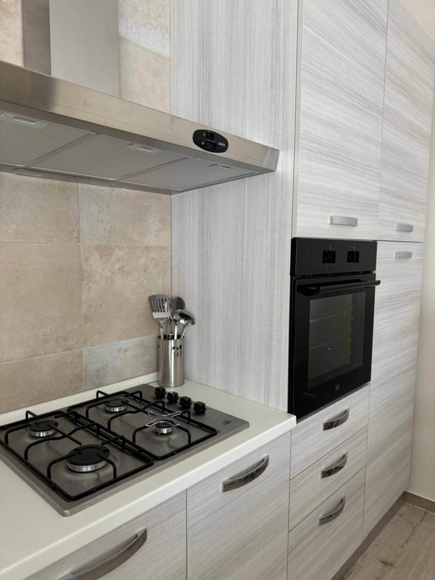 Casa Erminia Apartment Caserta Ngoại thất bức ảnh